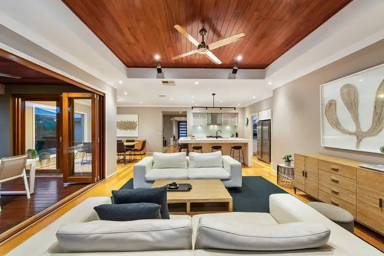 Seventh view of Homely house listing, 5 Alvis Close, Taylors Hill VIC 3037