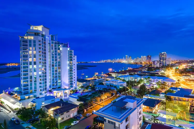 1111/19 Imperial Parade, Labrador QLD 4215