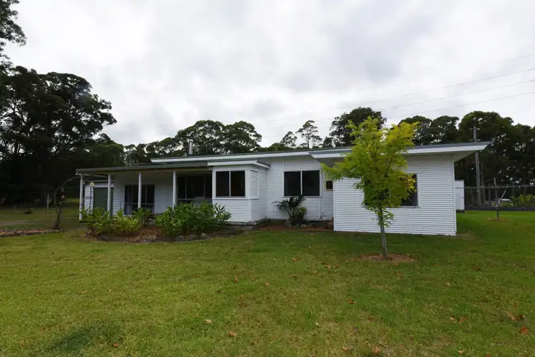 11 Hawken Road, Tomerong NSW 2540