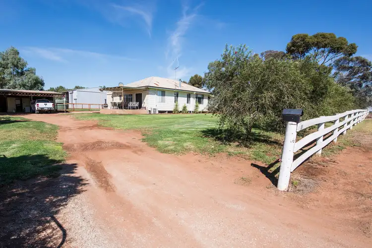 507 Lake Road, Woorinen VIC 3589