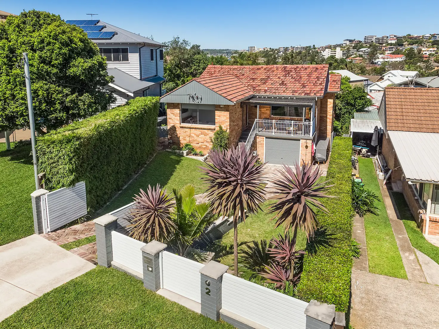 Main view of Homely house listing, 2 Graham Avenue, Freshwater NSW 2096