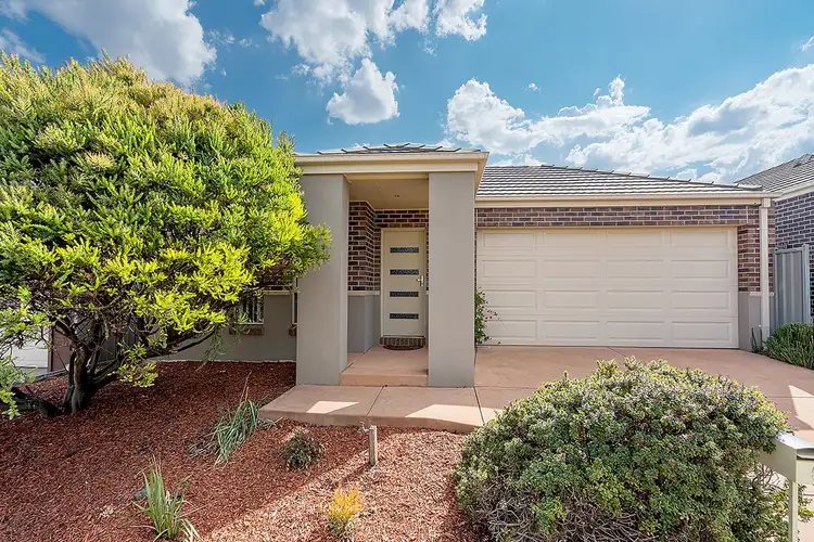 5 Flagstaff Loop, Craigieburn VIC 3064