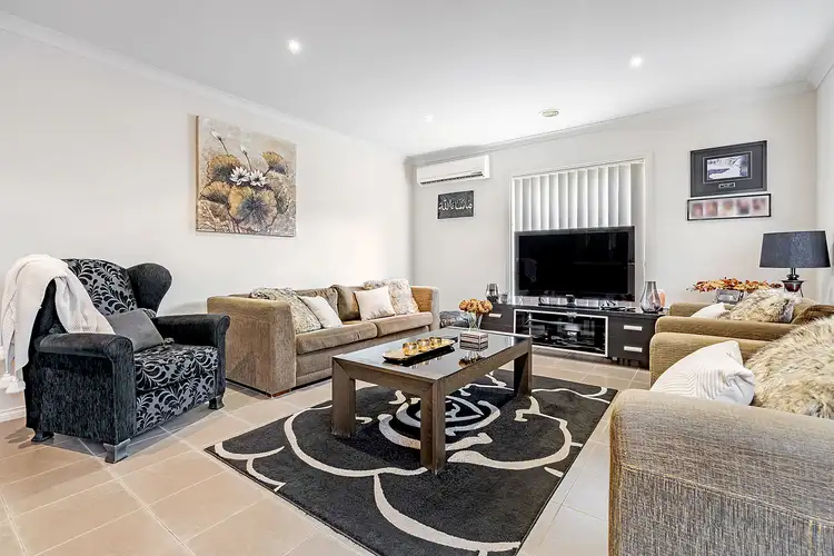 Fifth view of Homely house listing, 5 Flagstaff Loop, Craigieburn VIC 3064