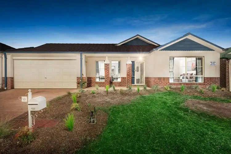 13 Hadley Circuit, Narre Warren South VIC 3805