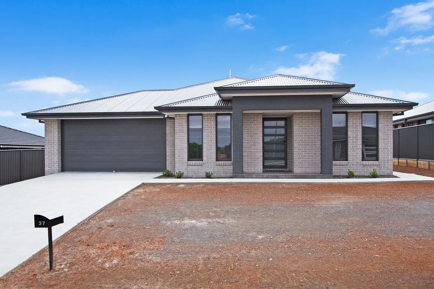 Main view of Homely house listing, 37 Kingham Street, Tamworth NSW 2340