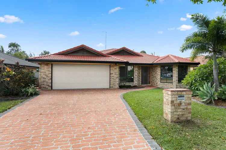6 Bush Cherry Place, Thornlands QLD 4164