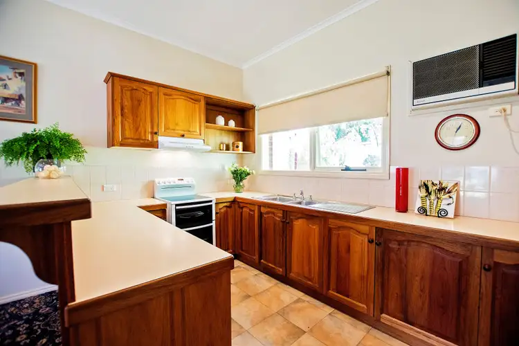 Sixth view of Homely townhouse listing, 2/15 Bolton Street, Echuca VIC 3564