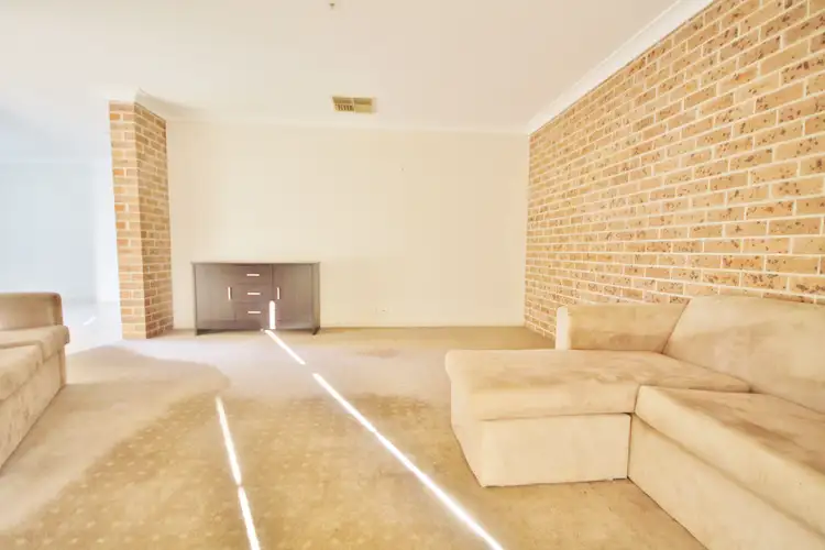 Sixth view of Homely house listing, 33 Pineview Circuit, Young NSW 2594