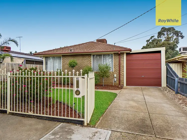 81 First Avenue, Melton South VIC 3338