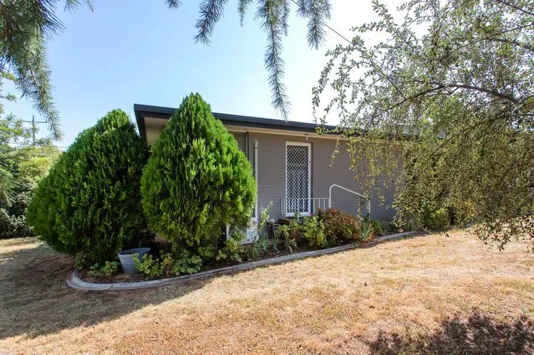 2/8 Pitt Street, Cowra NSW 2794