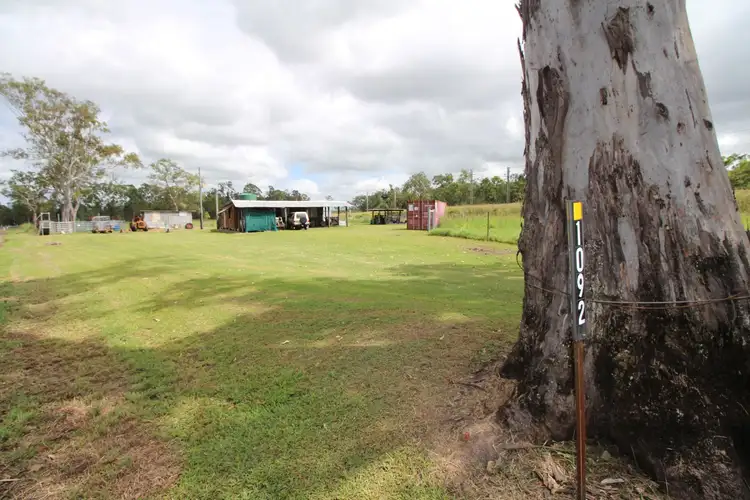 1092 Koumala Bolingbroke Road, Koumala QLD 4738