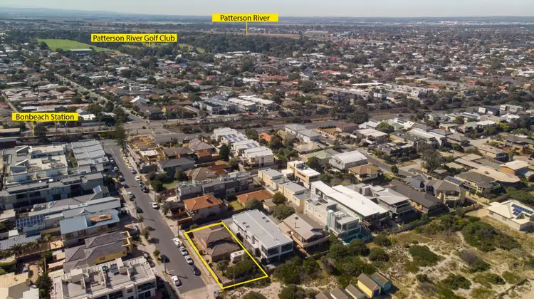 Fifth view of Homely house listing, 10 Harding Avenue, Bonbeach VIC 3196