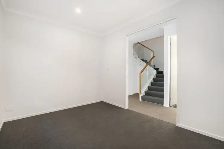 Fifth view of Homely house listing, 2 Kimba Street, Chapel Hill QLD 4069