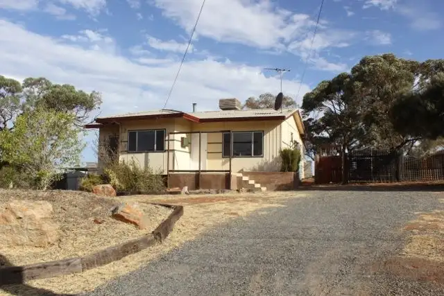 16 Redwood Street, Kambalda East WA 6442