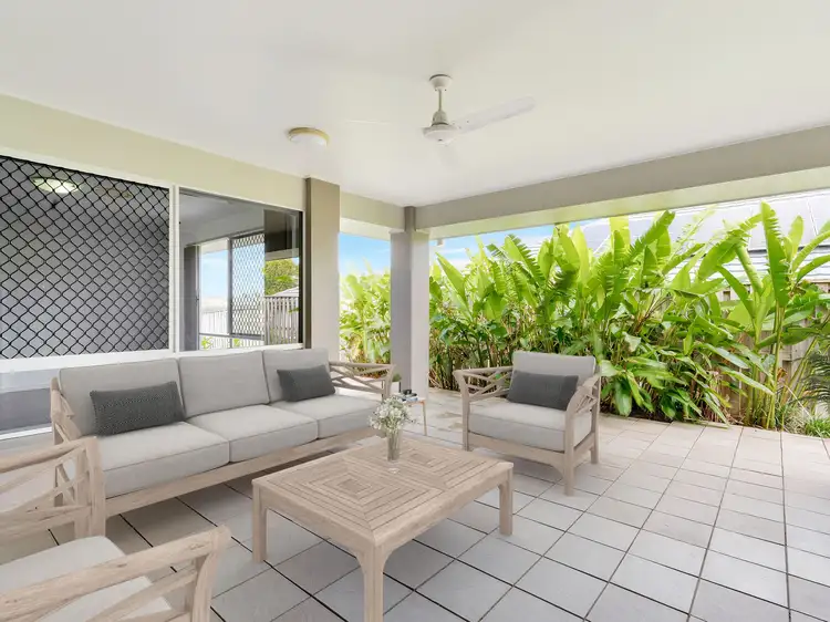 1 Freeling Place, Oxenford QLD 4210