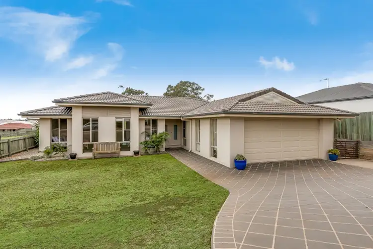 7 Sunset Drive, Glenvale QLD 4350