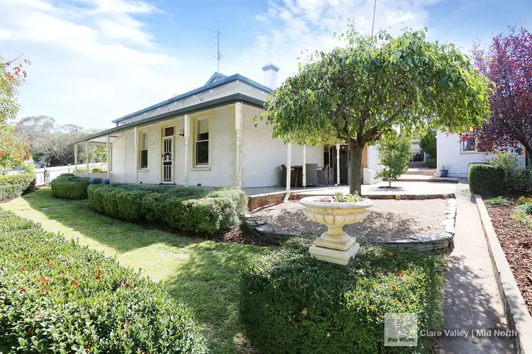 9 Harriett Street, Clare SA 5453