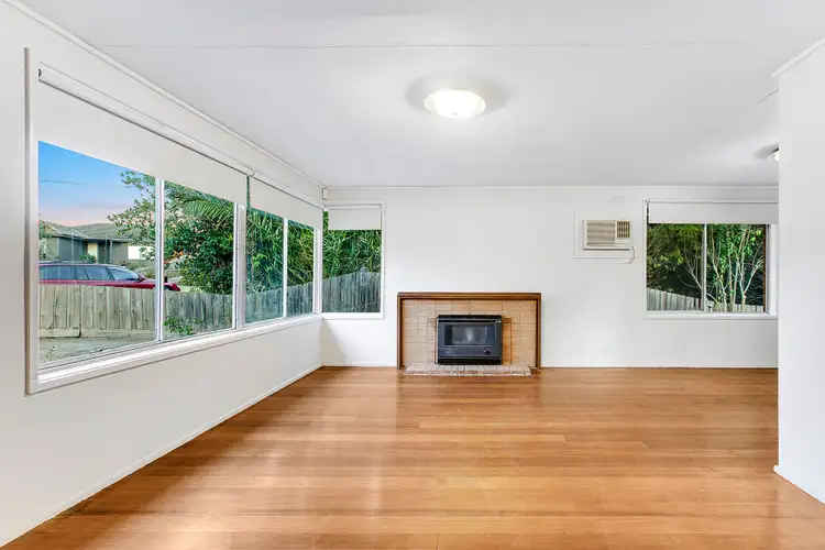 Second view of Homely house listing, 8 Lisa Court, Frankston VIC 3199