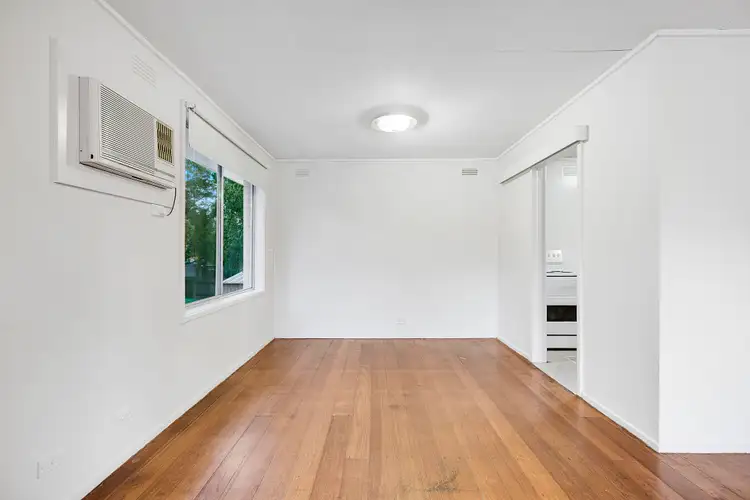 Fourth view of Homely house listing, 8 Lisa Court, Frankston VIC 3199