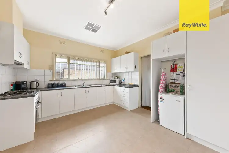 Third view of Homely house listing, 5 Kodre Street, St Albans VIC 3021