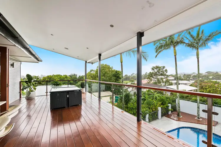 7 Greendale Street, Morningside QLD 4170