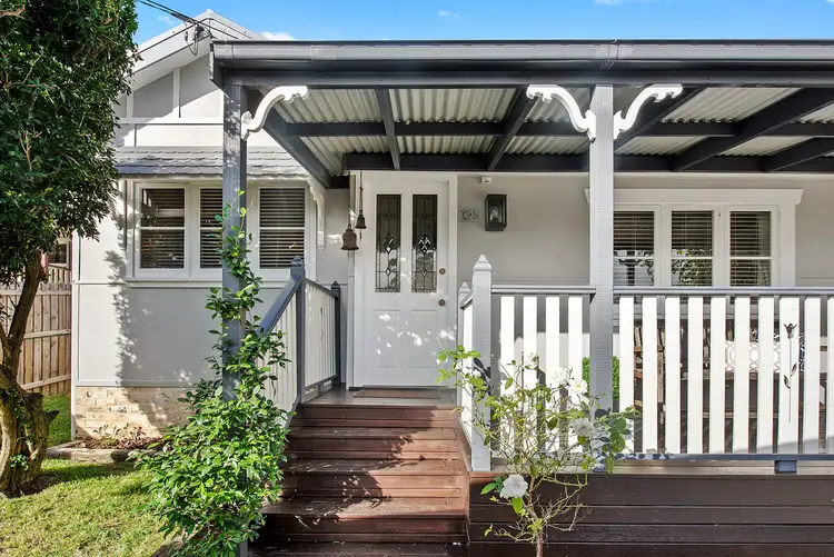10 Lockerbie Road, Thornleigh NSW 2120