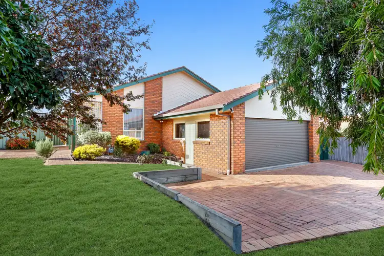 6 Cherry Court, Meadow Heights VIC 3048