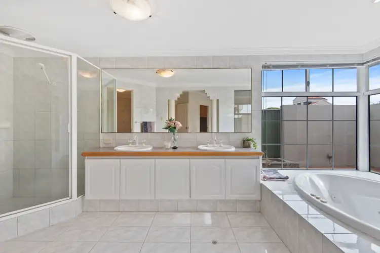 Sixth view of Homely house listing, 64 Seaward Loop, Sorrento WA 6020