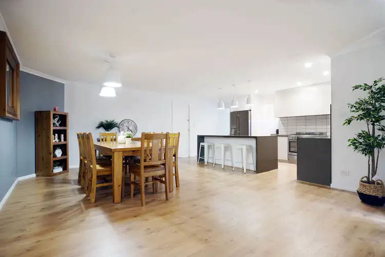 Fifth view of Homely house listing, 6 Suntop Place, Glenmore Park NSW 2745