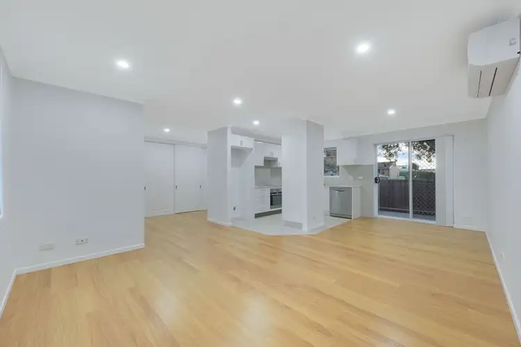 Fourth view of Homely villa listing, 4/4 Sitella Place, Ingleburn NSW 2565