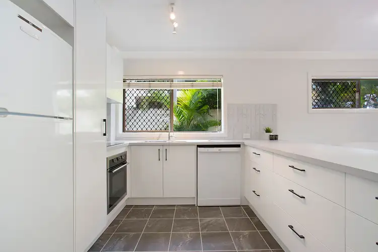 Fifth view of Homely unit listing, 4 'Summerset' 18 First Avenue, Broadbeach QLD 4218