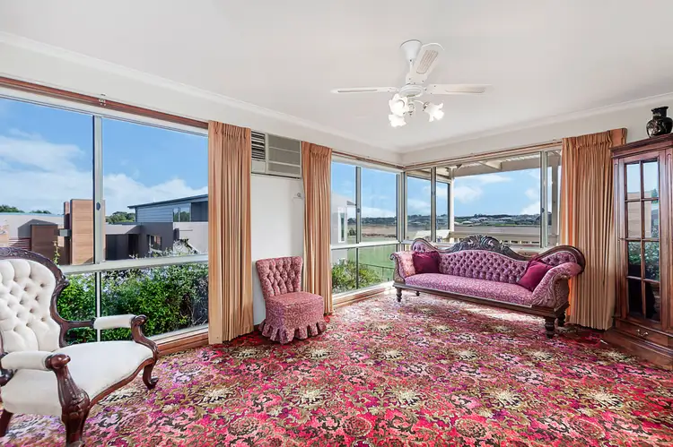 Sixth view of Homely house listing, 15 Windsor Court, Warrnambool VIC 3280