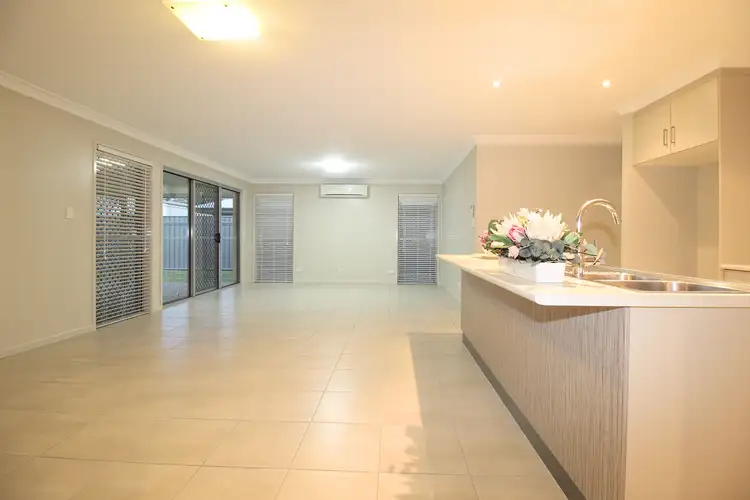 Sixth view of Homely house listing, 25 Newman Drive, Emerald QLD 4720
