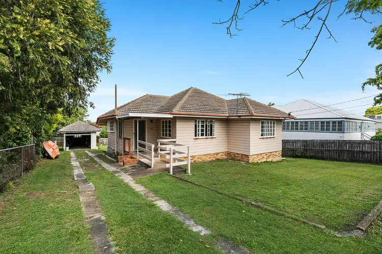 84 Prospect Street, Wynnum QLD 4178