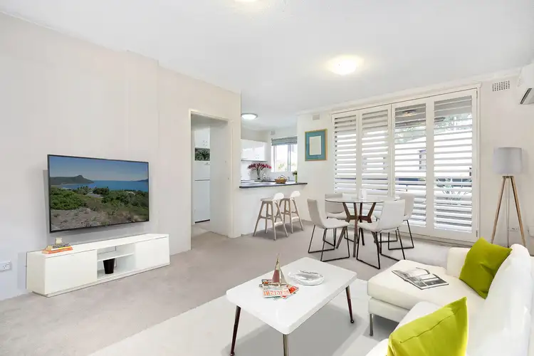 Third view of Homely apartment listing, 4/96 Crown Road, Queenscliff NSW 2096