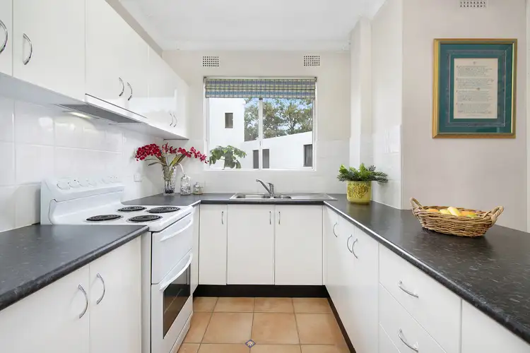 Fifth view of Homely apartment listing, 4/96 Crown Road, Queenscliff NSW 2096