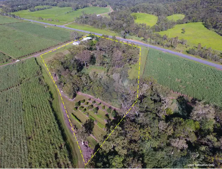 89806 Bruce Highway, Sarina QLD 4737