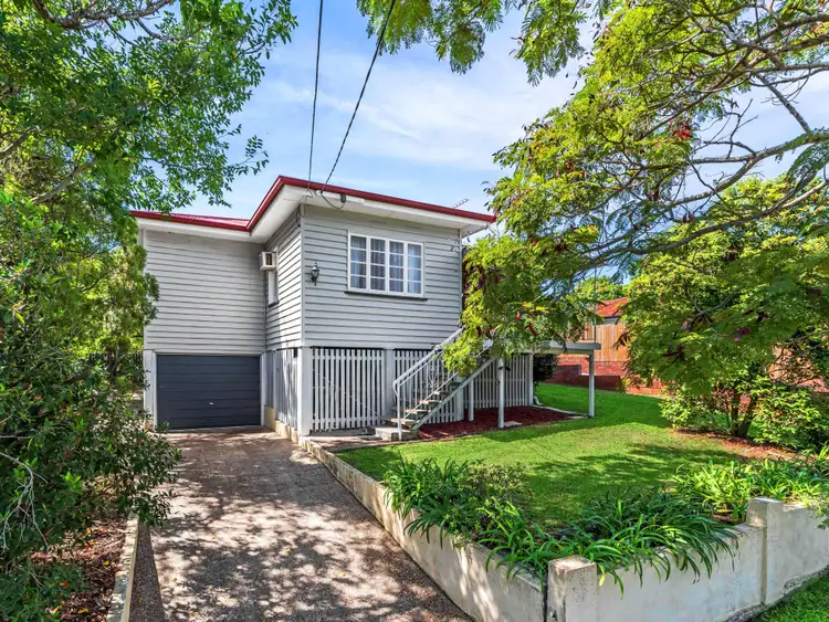 31 East Street, Camp Hill QLD 4152