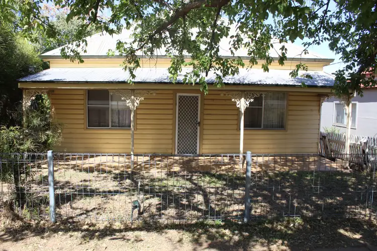 106 Clarinda Street, Parkes NSW 2870