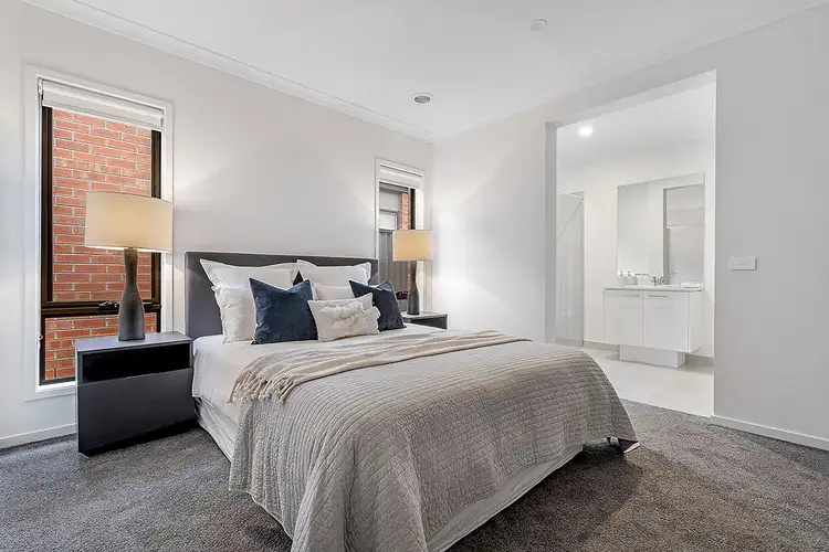 Fifth view of Homely house listing, 30 Liewah Circuit, Craigieburn VIC 3064