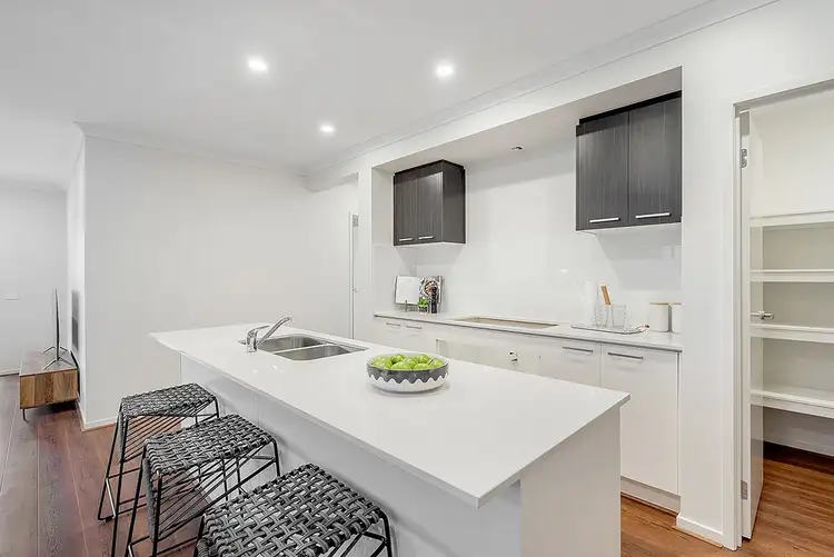 Seventh view of Homely house listing, 30 Liewah Circuit, Craigieburn VIC 3064