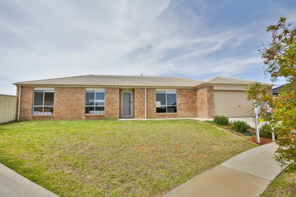 Main view of Homely house listing, 4 Harvard Court, Mildura VIC 3500