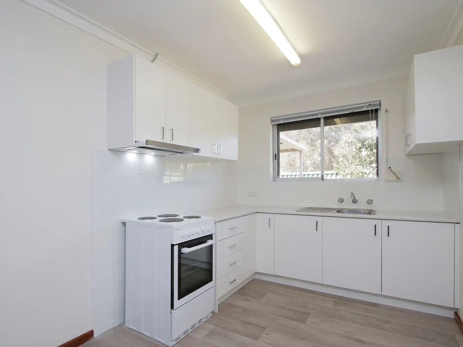 Main view of Homely unit listing, 10/294 Knutsford Avenue, Kewdale WA 6105