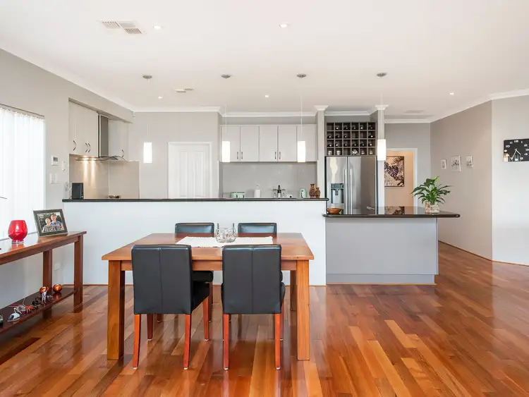 Sixth view of Homely house listing, 33 Danks Vista, Baldivis WA 6171