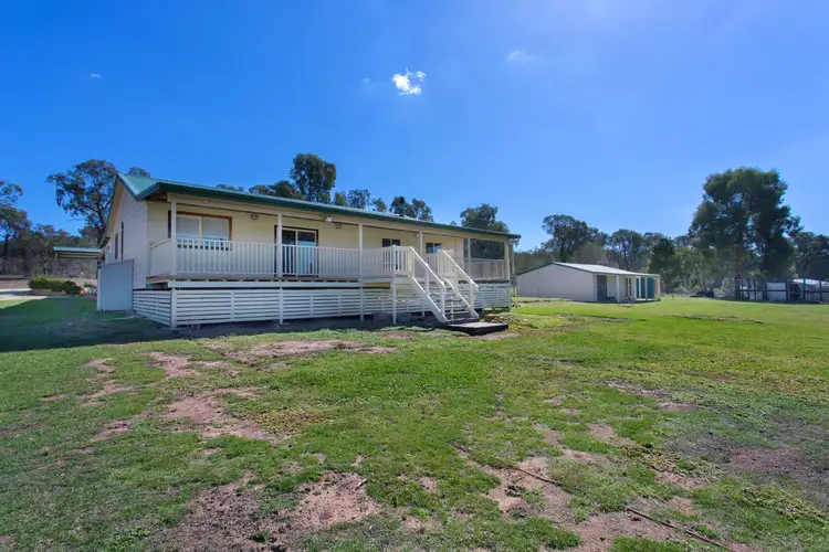 240 Conimbla Road, Cowra NSW 2794