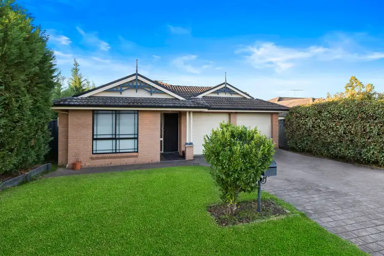 37 Comet Circuit, Beaumont Hills NSW 2155