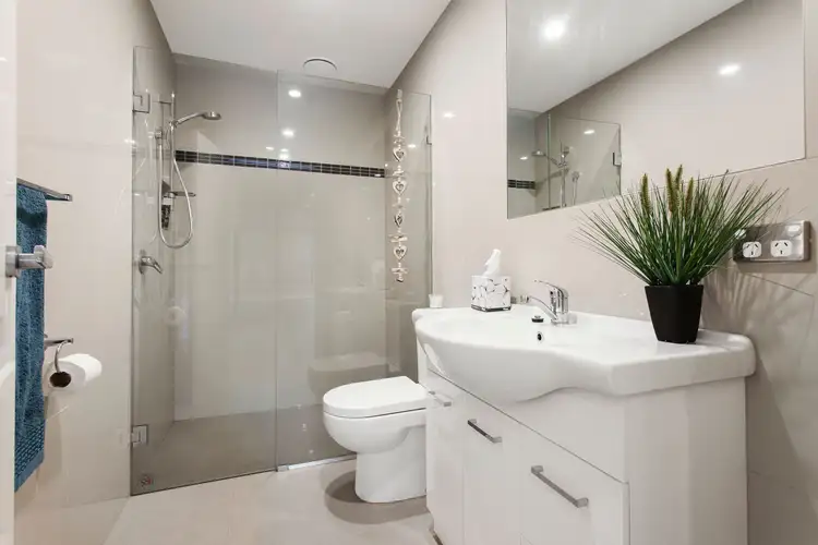 Fifth view of Homely apartment listing, 2/19 Lillimur Road, Ormond VIC 3204