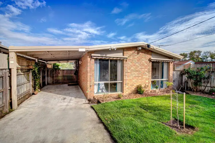 10 Third Avenue, Rosebud VIC 3939
