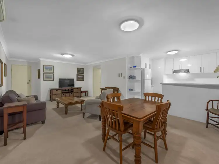 Third view of Homely apartment listing, 3/39 Cairns Street, Kangaroo Point QLD 4169