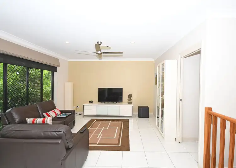 Sixth view of Homely unit listing, 2/580 Esplanade, Urangan QLD 4655